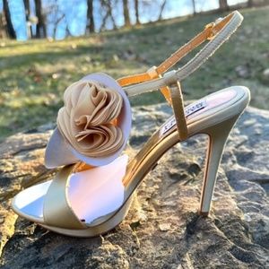 BADGLEY MISCHKA Gold Dressy High Heel Sandal (Brand New)